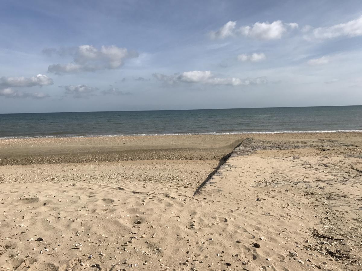 Hotel De La Plage Quinéville Zewnętrze zdjęcie